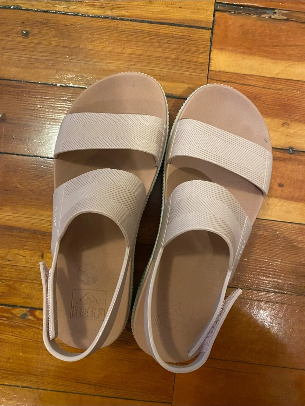 Reef Women’s Platform Sandals in Blush and Coral Size 8